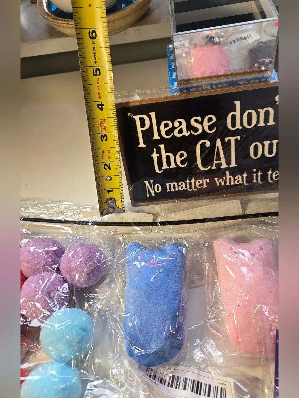 Please Don't Let the Cat Out, No Matter What it Says' Plaque and Cat Toys Bundle